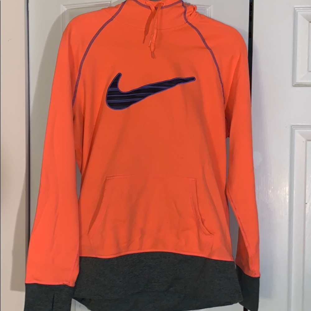 In great condition, only washed once !